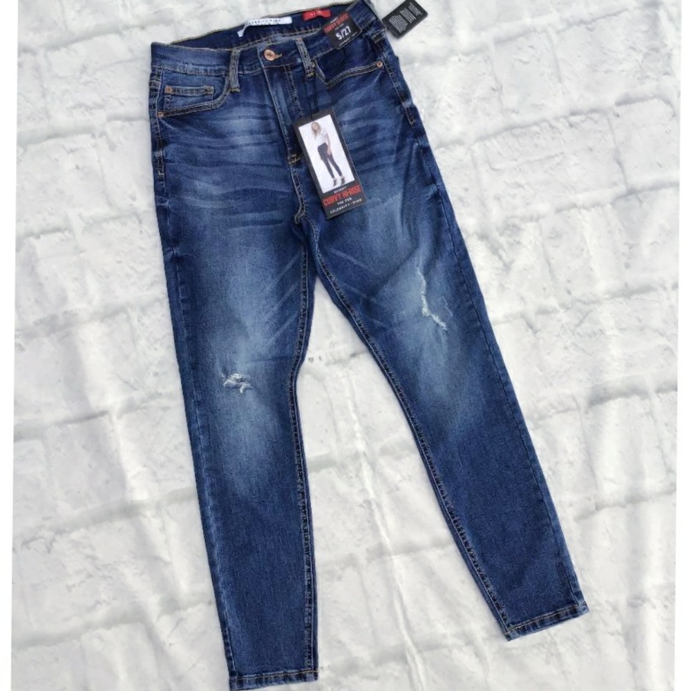 CELEBRITY PINK The Deb Curvy High Rise Skinny Jean - Picture 12 of 12